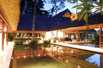 Villa Pantulan In the Evening Villa Pantulan In the Evening